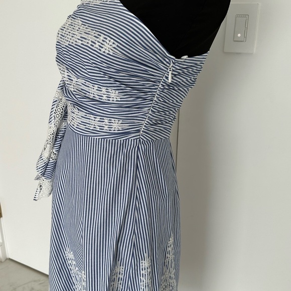BCBG MaxAzria Striped Crochet Blue one shoulder Size 2 eyelet NWT - Picture 8 of 10